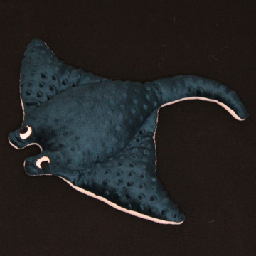 Kuschelkissen "Rochen" groß